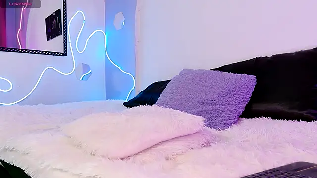 Snapshot of Dannyhot_ chatting on November 9, 2025, 3:38 am Dannyhot online show from November 9, 2025, 3:38 am