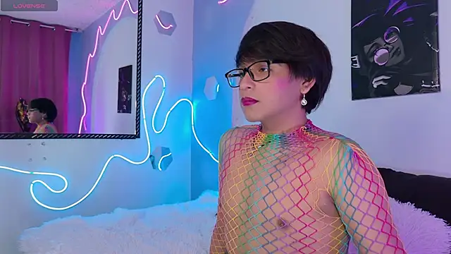 Snapshot of Dannyhot_ chatting on November 11, 2025, 9:04 pm Dannyhot online show from November 11, 2025, 9:04 pm