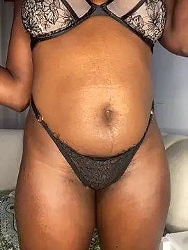 TinaFavourite online show from November 26, 2025, 5:03 pm