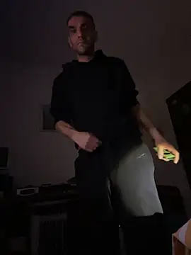 TORAKIKI79 online show from April 28, 2026, 9:20 pm