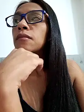 Snapshot of sarah_garcia_ chatting on June 6, 2026, 5:56 am sarah garcia online show from June 6, 2026, 5:56 am