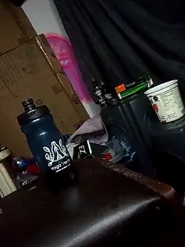 Snapshot of destroassbig2 chatting on February 12, 2026, 9:15 am destroassbig2 online show from February 12, 2026, 9:15 am