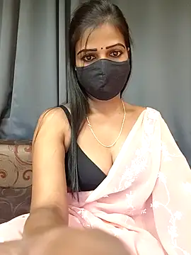 Misss-julli online show from October 11, 2025, 4:38 pm