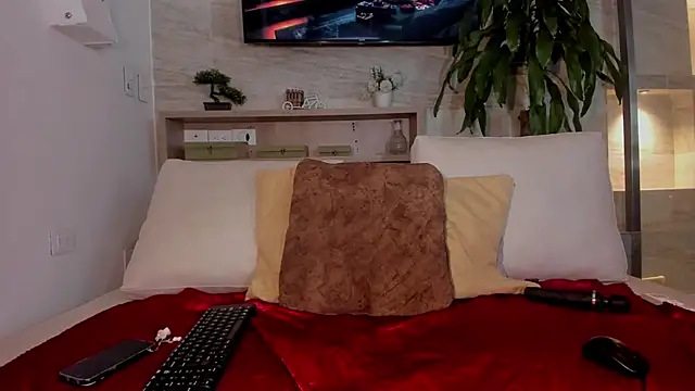 EllyMiller online show from November 22, 2025, 3:16 am