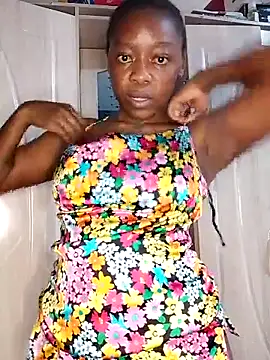 Snapshot of sexyhotchic93 chatting on October 7, 2025, 11:51 am sexyhotchic93 online show from October 7, 2025, 11:51 am