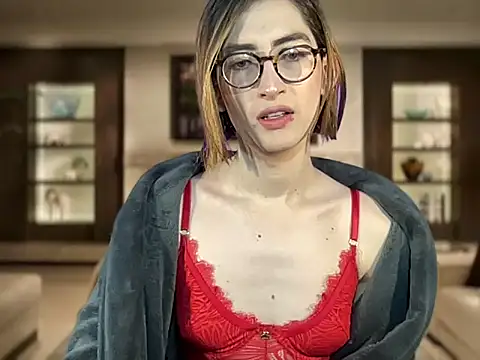 rousseblossom online show from October 14, 2025, 1:17 am