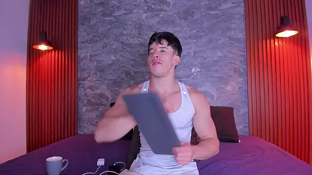 MaxCooper1 online show from September 11, 2025, 7:36 pm