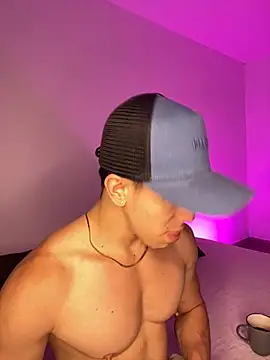 MaxCooper1 online show from September 15, 2025, 5:57 pm