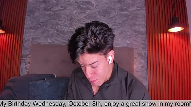 MaxCooper1 online show from October 7, 2025, 8:50 pm