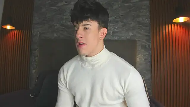 Snapshot of MaxCooper1 chatting on October 8, 2025, 7:55 pm MaxCooper1 online show from October 8, 2025, 7:55 pm