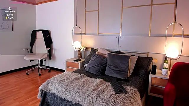 Snapshot of Lina_Montclair chatting on February 5, 2026, 7:07 pm Lina Montclair online show from February 5, 2026, 7:07 pm