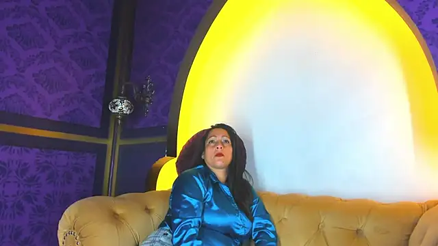 Snapshot of Scarlett_Barnes chatting on January 14, 2026, 12:00 pm Scarlett Barnes online show from January 14, 2026, 12:00 pm