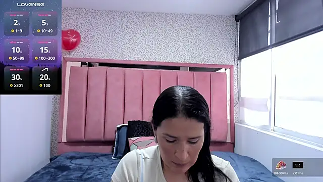 Snapshot of Barbara_fox__ chatting on October 17, 2025, 12:08 pm Barbara fox online show from October 17, 2025, 12:08 pm