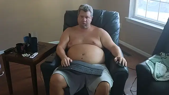 Single White Male online show from September 14, 2025, 9:25 pm