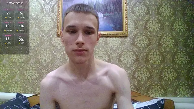 Snapshot of your___honeyy chatting on November 7, 2025, 7:41 am your honeyy online show from November 7, 2025, 7:41 am