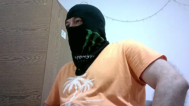 Snapshot of Black_Scorpion91 chatting on October 23, 2025, 5:33 pm Black Scorpion91 online show from October 23, 2025, 5:33 pm