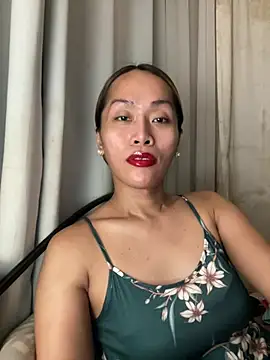 RomanticPearlTS online show from March 13, 2026, 11:50 am