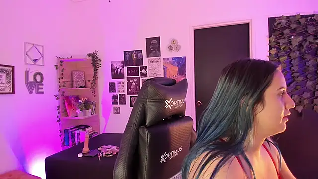 Lana Herondale online show from November 22, 2025, 9:08 am