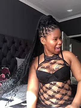 Snapshot of Thick_Shawtyy chatting on October 5, 2025, 12:14 pm Thick Shawtyy online show from October 5, 2025, 12:14 pm