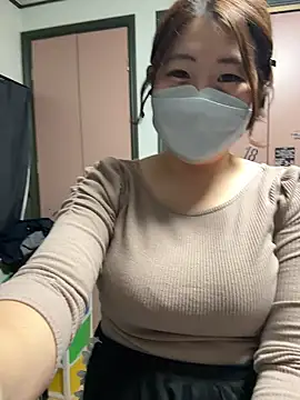 Snapshot of hima-wari0707 chatting on December 2, 2025, 1:39 pm hima-wari0707 online show from December 2, 2025, 1:39 pm