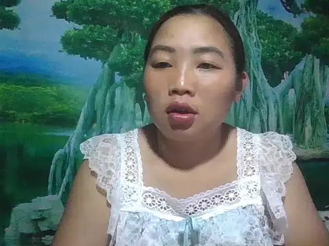 PhamPhung online show from September 11, 2025, 11:05 pm