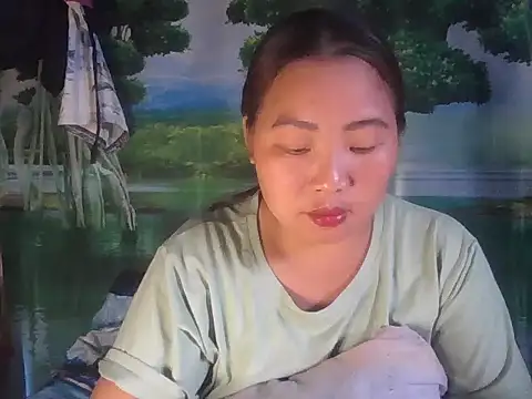 PhamPhung online show from October 7, 2025, 12:52 am