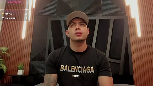 Snapshot of marco_garciia_ chatting on October 8, 2025, 11:13 pm marco garciia online show from October 8, 2025, 11:13 pm