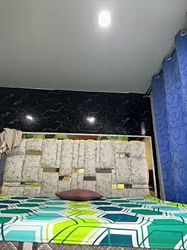 DayanaDG online show from February 15, 2026, 10:39 pm