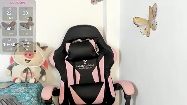 mari-ross online show from October 11, 2025, 2:11 am