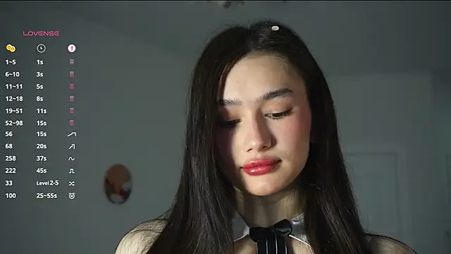 ViolaVow online show from October 14, 2025, 4:35 am