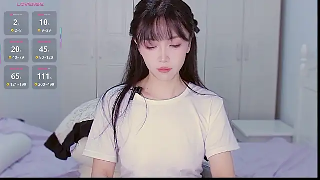 XiaoNana  online show from September 29, 2025, 1:33 am