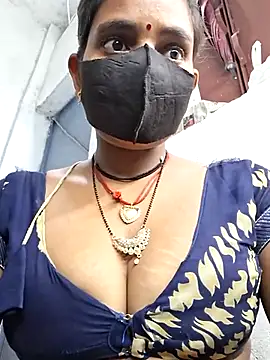 RAYI Queen 3 online show from November 27, 2025, 2:52 pm