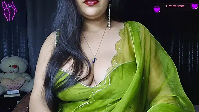 MissNasha online show from June 3, 2026, 2:33 pm