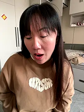 xiaomei-11 online show from October 24, 2025, 8:22 am