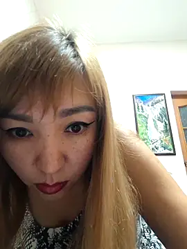 Snapshot of HellaWerlous chatting on September 9, 2025, 4:28 pm HellaWerlous online show from September 9, 2025, 4:28 pm