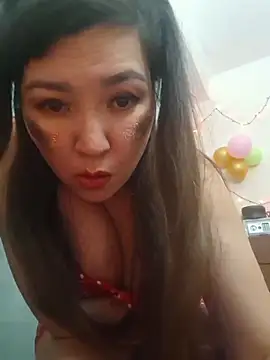 Snapshot of HellaWerlous chatting on February 10, 2026, 2:54 pm HellaWerlous online show from February 10, 2026, 2:54 pm