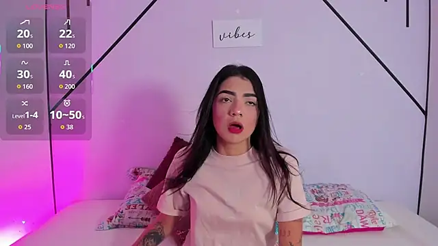 MiahCornell  online show from December 16, 2025, 7:30 pm