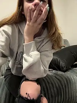 Snapshot of SeccySerena chatting on October 18, 2025, 5:35 pm SeccySerena online show from October 18, 2025, 5:35 pm