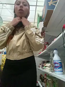 Snapshot of Sallem_Pink chatting on April 13, 2026, 11:05 am Sallem Pink online show from April 13, 2026, 11:05 am