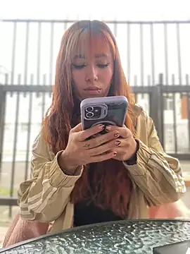 Snapshot of Sallem_Pink chatting on April 21, 2026, 12:00 pm Sallem Pink online show from April 21, 2026, 12:00 pm