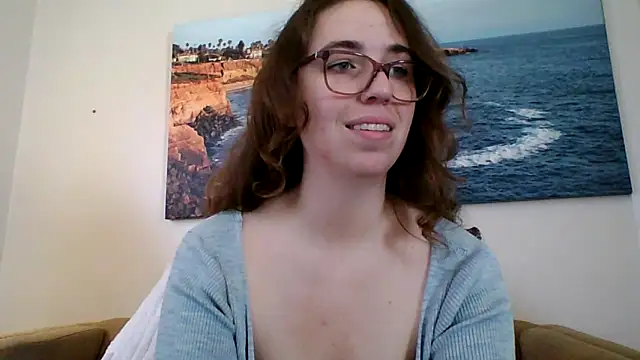 sweetsocalgirl online show from April 5, 2026, 5:21 pm