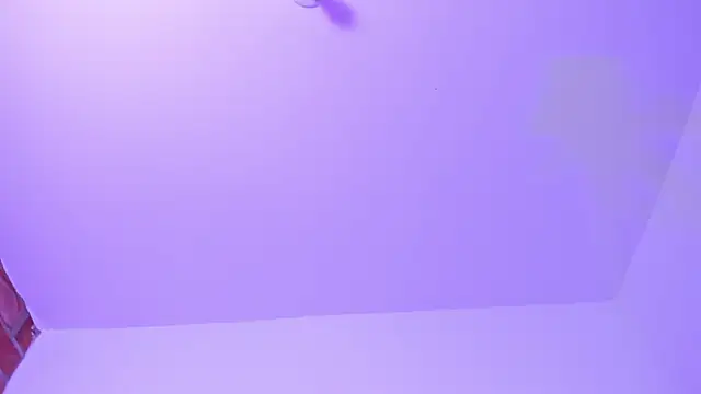 Renata reyes11 online show from April 1, 2026, 3:40 am