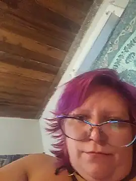 Snapshot of g0lden_are0las89 chatting on September 28, 2025, 12:10 pm g0lden are0las89 online show from September 28, 2025, 12:10 pm