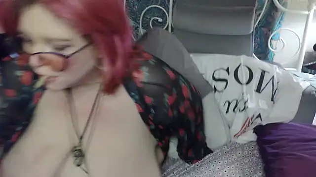 Snapshot of g0lden_are0las89 chatting on December 1, 2025, 4:39 am g0lden are0las89 online show from December 1, 2025, 4:39 am