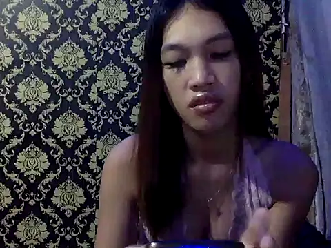 Snapshot of your_wifey chatting on November 7, 2025, 12:49 pm your wifey online show from November 7, 2025, 12:49 pm