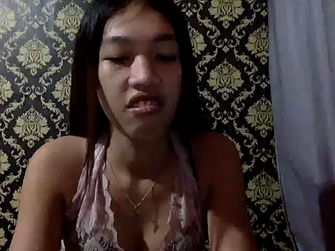 Snapshot of your_wifey chatting on November 17, 2025, 11:38 am your wifey online show from November 17, 2025, 11:38 am