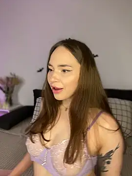 Snapshot of AlexaSpark_ chatting on November 6, 2025, 3:57 pm AlexaSpark online show from November 6, 2025, 3:57 pm