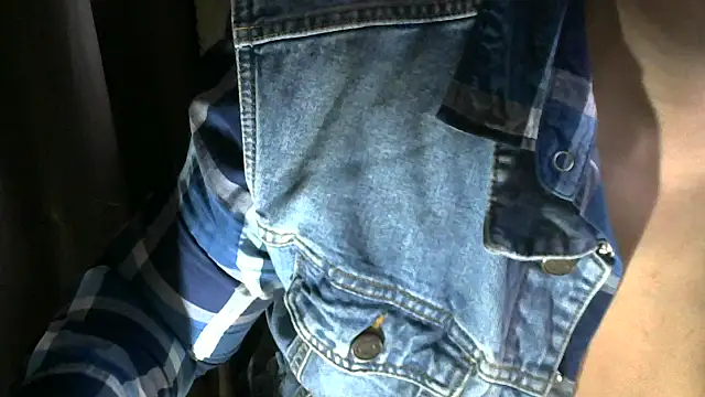 Snapshot of CharlieYeahx chatting on October 17, 2025, 10:51 am CharlieYeahx online show from October 17, 2025, 10:51 am