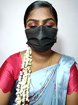 Snapshot of Tamil_Princess12 chatting on October 16, 2025, 5:47 pm Tamil Princess12 online show from October 16, 2025, 5:47 pm