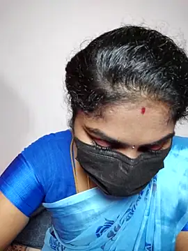 Snapshot of Tamil_Princess12 chatting on November 1, 2025, 6:32 pm Tamil Princess12 online show from November 1, 2025, 6:32 pm